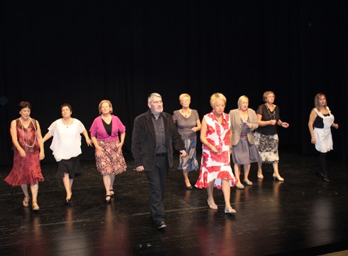 La Novena taldeak antzezlan musikala estreinatuko du gaur