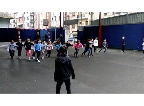 La Salle Isasi ikastetxeko ikasleek 'Armiarma jolasa' proposatu digute