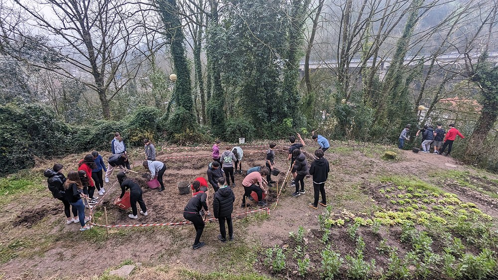 La Salle Eibar Azitain eskolak urmael didaktiko bat sortu du aire libreko ikaskuntza bultzatzeko