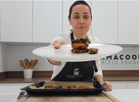 (BIDEOA) La Sallek eta Farmacook-ek haurren elikadura osasuntsua bultzatzen duten bideoak egin dituzte