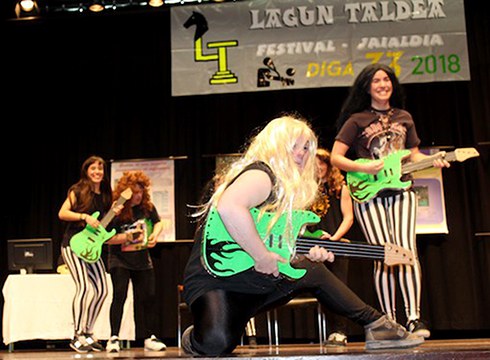 Lagun Taldeak zapatuan eskainiko du bere ikuskizun arrakastatsuaren bigarren emanaldia