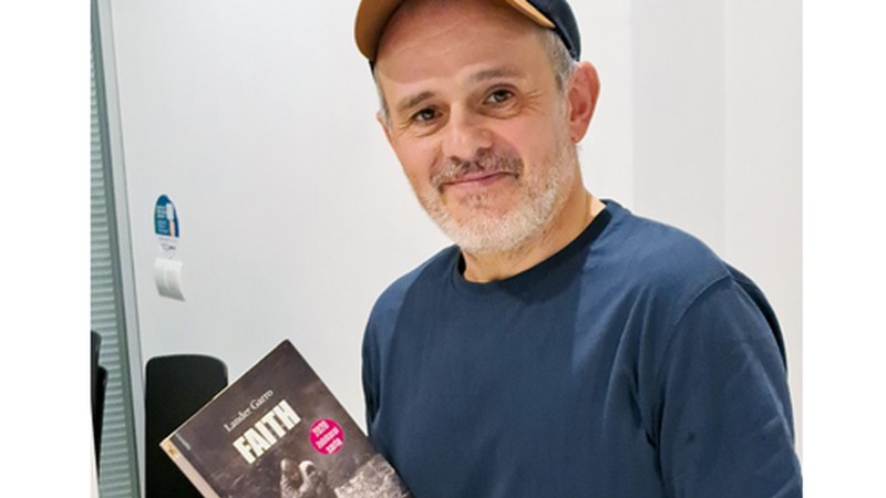 LANDER GARRO (idazlea): “Literatura geroz eta gutxiago interesatzen zait, bai irakurle gisa,  bai idazle gisa”