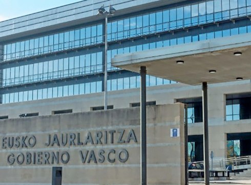 Langile publikoak maiatzaren 11tik aurrera lan presentzialera itzuliko dira