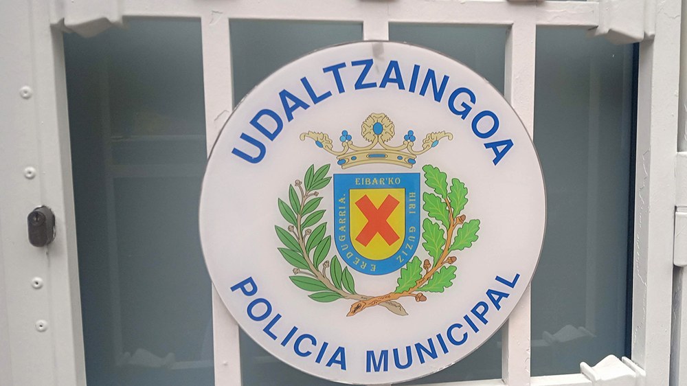 Lapurretak egin izanaren bi susmagarri atxilotu ditu Udaltzaingoak, eta horietako bat kartzelara sartu dute
