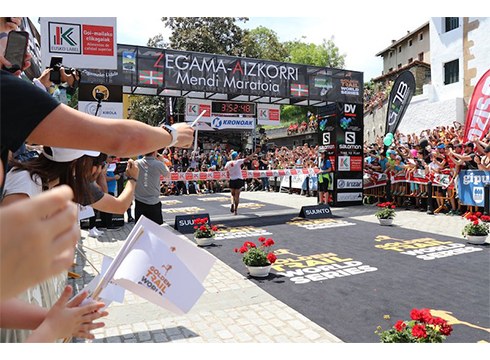 Lau eibartarrek amaitu zuten atzo Zegama-Aizkorri mendi maratoia