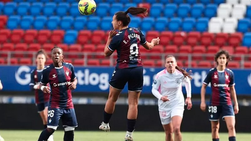 Lau lan-saio izago ditu F Ligako SD Eibar-ek Tenerifen jokatuko duen partidua prestatzeko