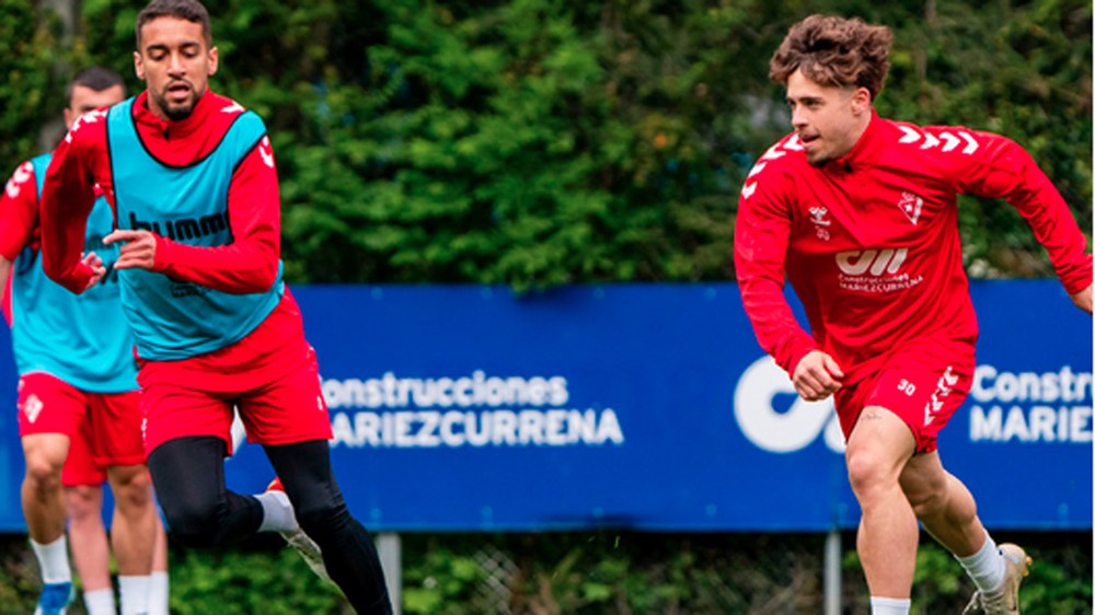 Lau lan-saio izango ditu Joseba Etxeberriaren taldeak domekako partidurako