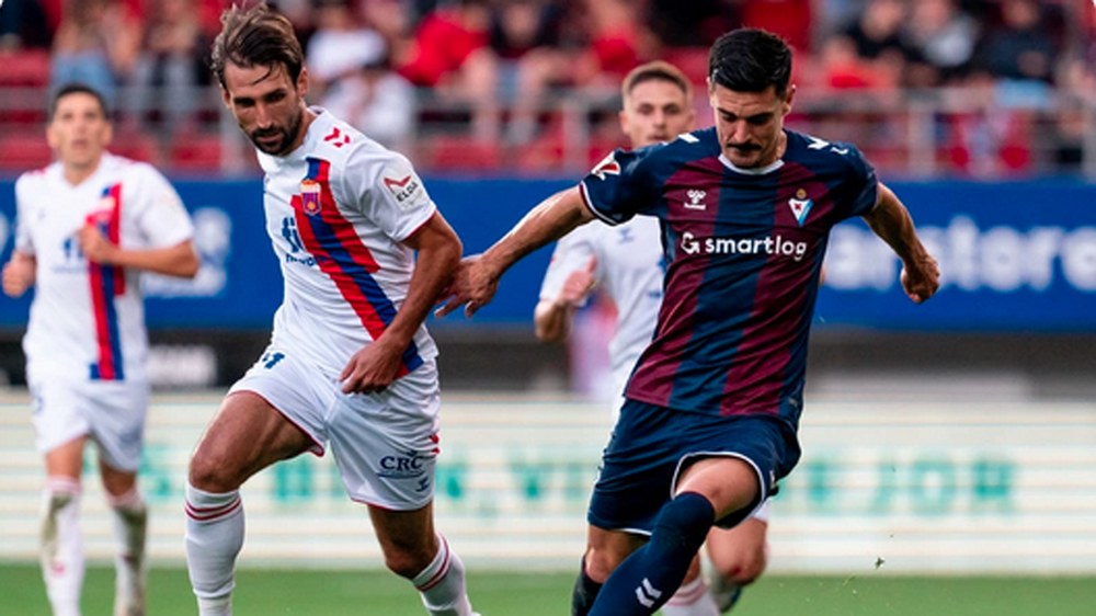 Lau lan-saio izango ditu SD Eibar-ek Mirandako partidua prestatzeko
