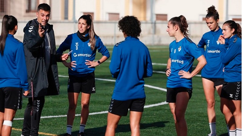 Lau lan-saiotan prestatuko du F Ligako SD Eibar-ek domekako partidua