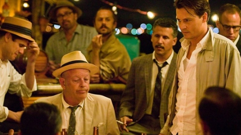 Lau pelikula Coliseo antzokian ikusgai