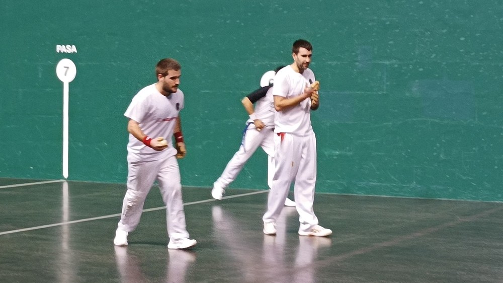 Lau pilota partidu hartuko ditu gaurko Astelenako pilota jaialdiak