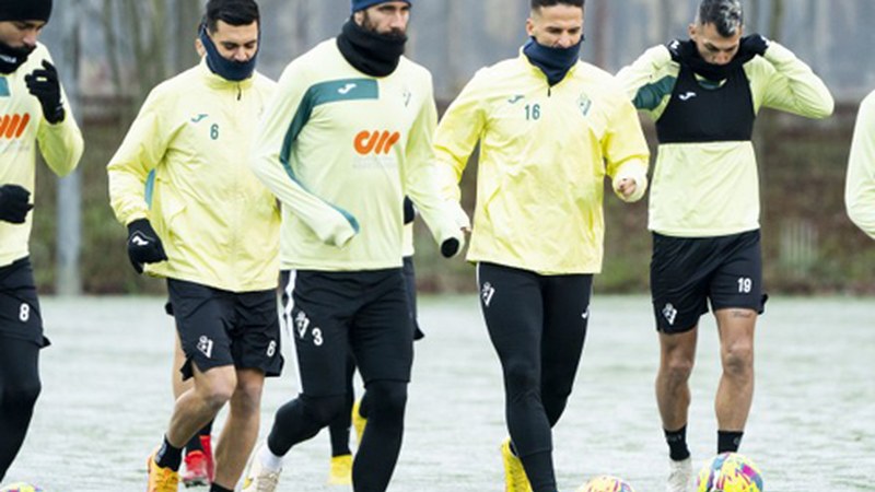 Launa entrenamendu saio dituzte asteon Eibar KE-ko lehen talde nagusiek