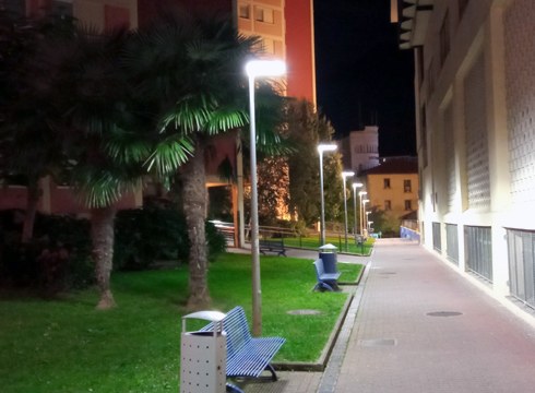 LED argiak jarriko dituzte Azitaingo industrialdean eta Romualdo Galdos kalean