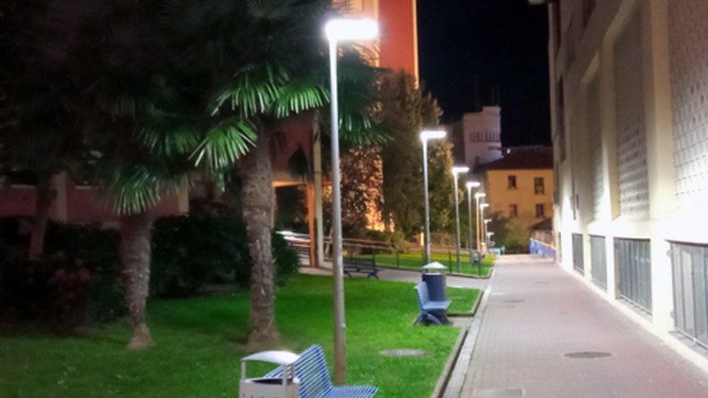 LED argiak jarriko dituzte Azitaingo industrialdean eta Romualdo Galdos kalean