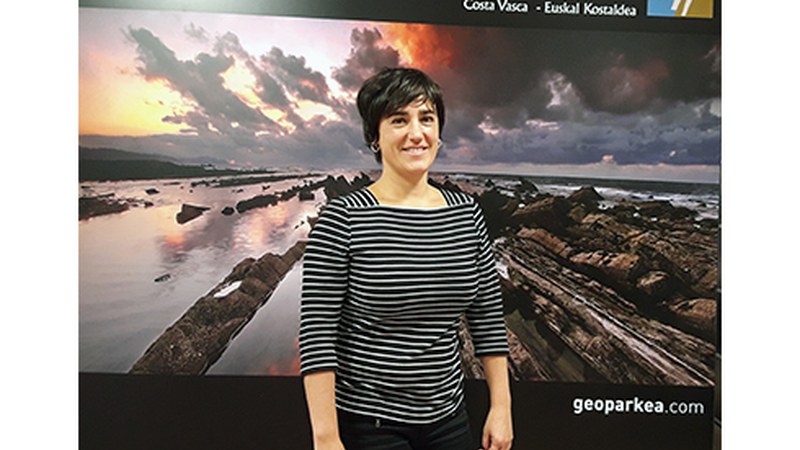 Leire Barriuso, Geoparkeko kudeatzailea: “Prehistoria arloan Geoparkea erreferente bihurtzea nahiko genuke”