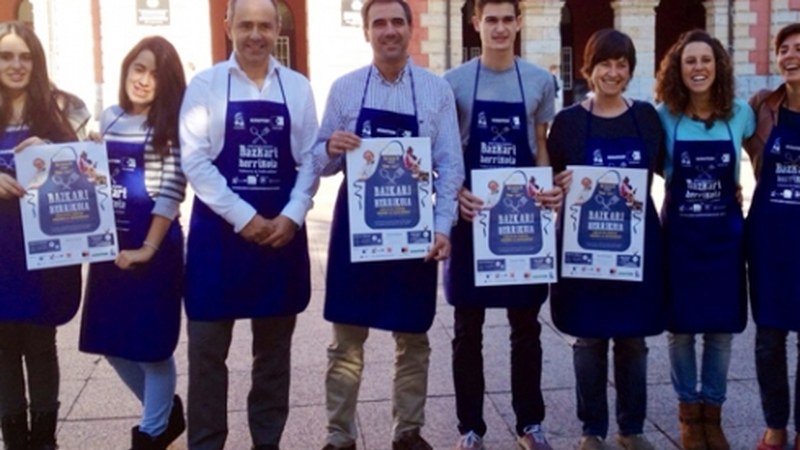 Leire Morketxo, kooperantea: "Batzen dugun diruarekin Peruko nekazariei lagunduko diegu"