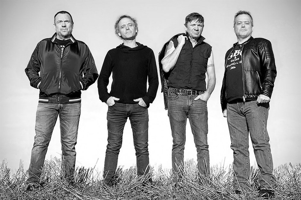 Lendakaris Muertos eta Modus Operandi taldeen kontzertua hartuko du Amañak zapatu gauean