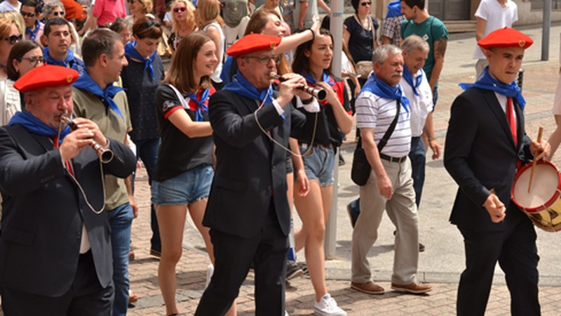 Lizarrako dultzaineroekin hasiko dira bihar San Juan jaiak Eibarren