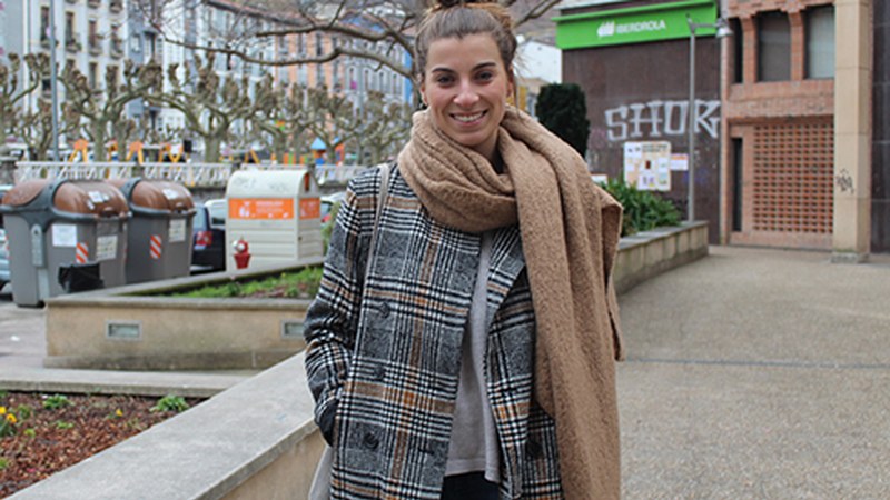 Lore Azpiri, behargina: “Gazteok borrokara batzeko momentua dela uste dut”