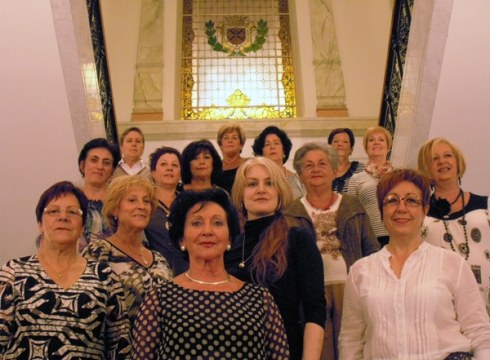 LOREA OJANGUREN eta JOSEFINA PEREDA: “Guretzat luxua da Easo-rekin abestea”