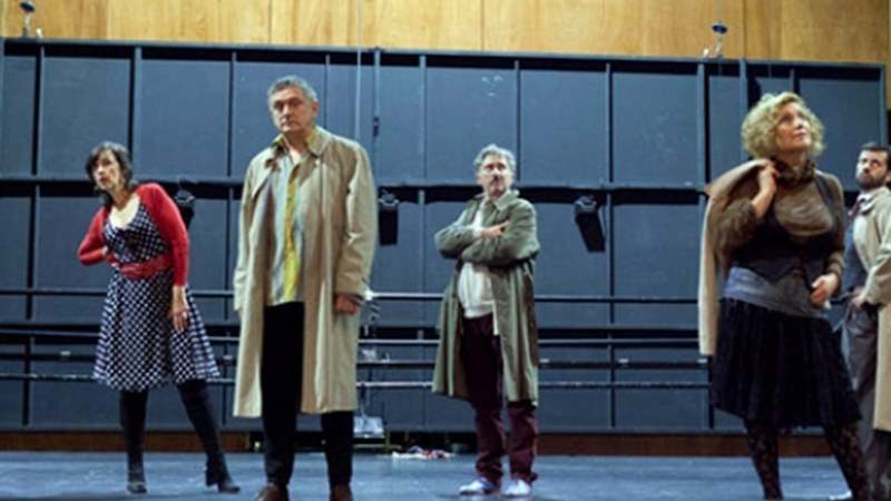 "Los huerfanitos" antzezlana gaur 20.30etan