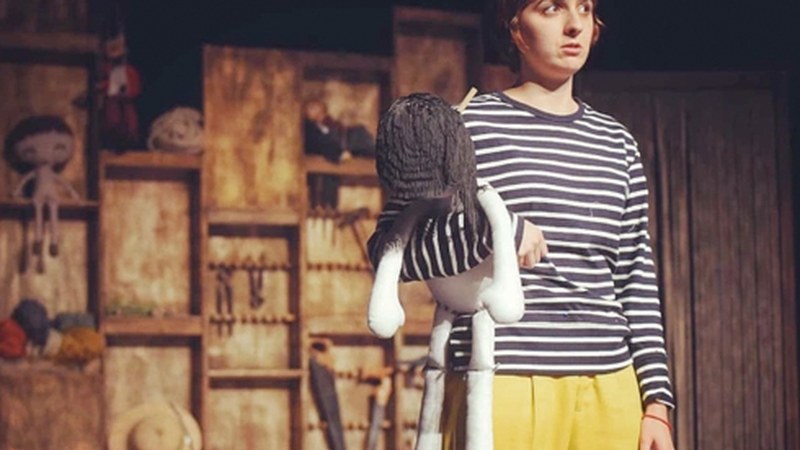 ‘Lur’ antzezlana eskainiko dute zapatuan Coliseoan