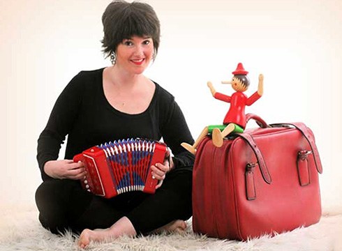 Lur Korta aktore eta ipuin kontalariak eskainiko du bihar Zapatuko Ipuina