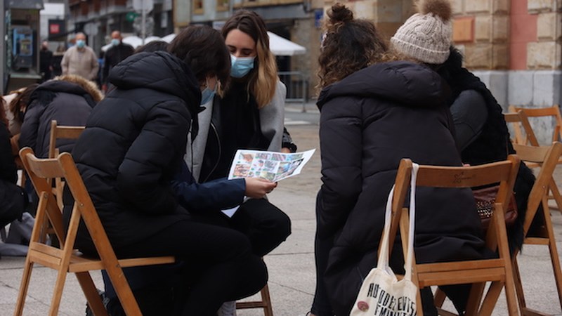 M8_Zaintzari buruzko mahai-ingurua