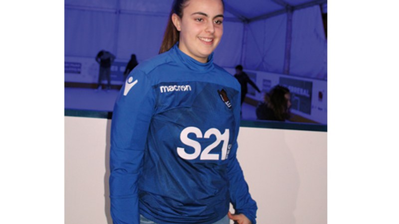 Maddi Escudero  (hockey jokalaria): “Realarekin entrenatzera astean bitan joaten naiz Donostiara”
