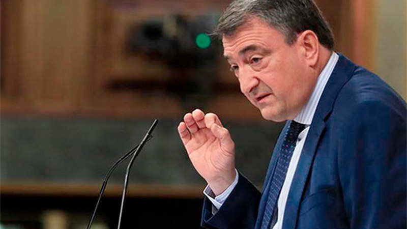 Madrilen EAJ-PNVren taldeburua den Aitor Estebanek hitzaldia emango du Eibarren