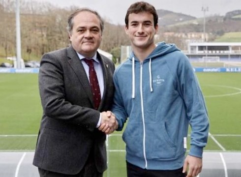 Magunazelaiak kontratua berritu du Realarekin eta Ruiz de Galarreta Athleticetik gertu dago