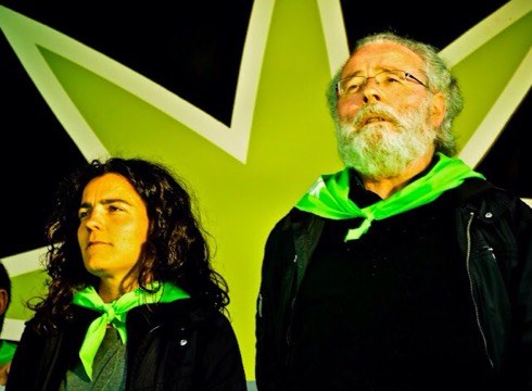 Maialen Lujanbio eta Xabier Amuriza gaur eguerdian Armeria Eskolan elkarrekin solasaldian