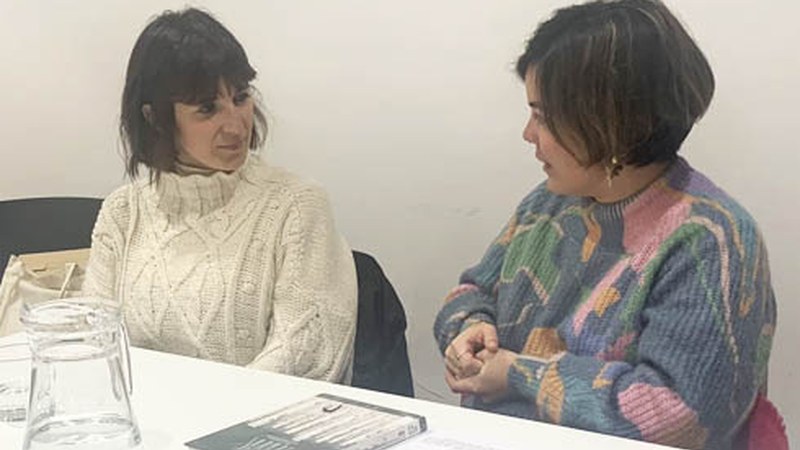 Maite Gurrutxaga ilustratzailea izan da Harixa Emoten saioan