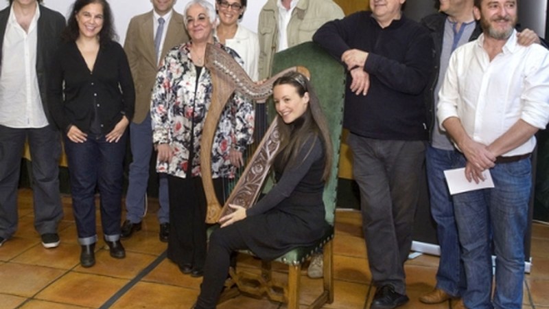 Maite Itoiz, musikaria: "Historian atzera bidaiatzea modukoa izango da"