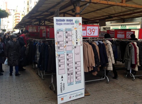 Makillaje erakustaldia neguko merkealdi azokaren bigarren egunean