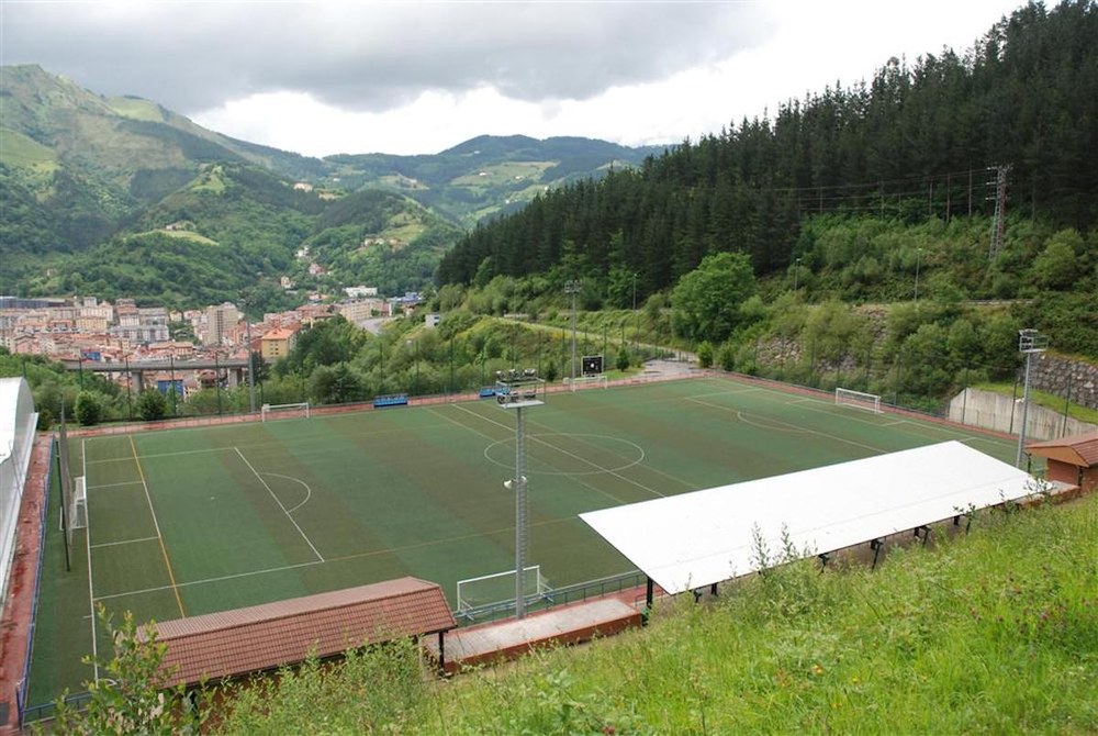 Malape Taberna bakarrik dago orain Futbol Zaletuaren lidergoan