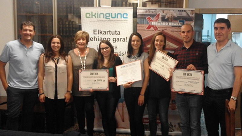 Maria Luke eta Xandra Etxabek irabazi dute On Ekin sariaren bosgarren edizioa
