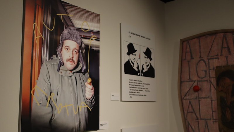 Markos Gimenoren palindromoen kartel erakusketa zabalduko dute gaur