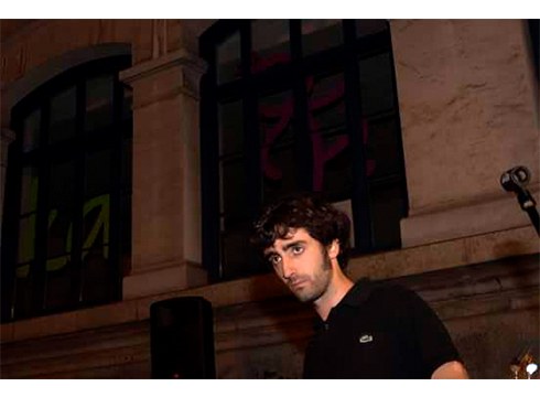 Martin Azpilikueta, ilustratzailea: “Marrazten ondo pasatzea eta gozatzea da beharrezkoa”