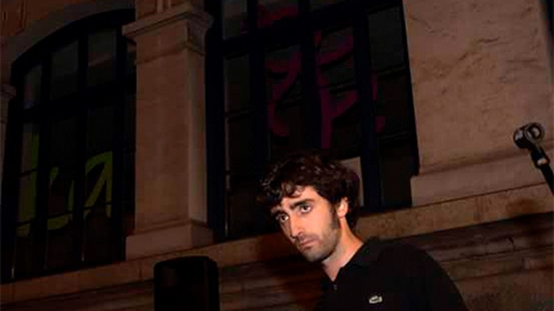 Martin Azpilikueta, ilustratzailea: “Marrazten ondo pasatzea eta gozatzea da beharrezkoa”