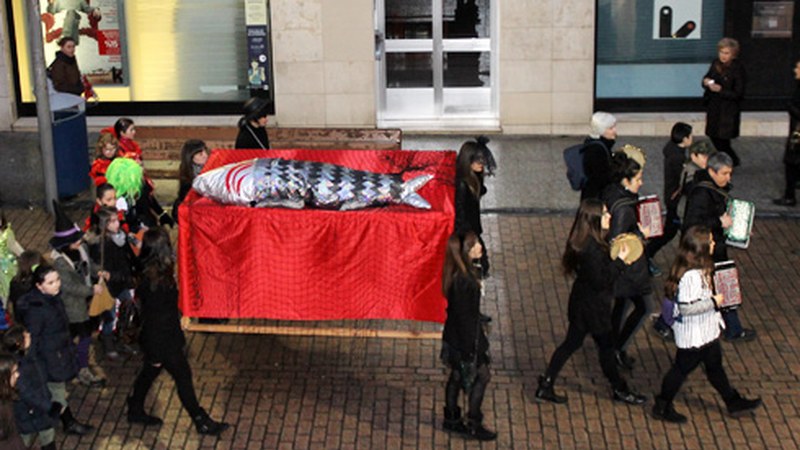 Martitzenean agurtuko ditugu Aratosteak