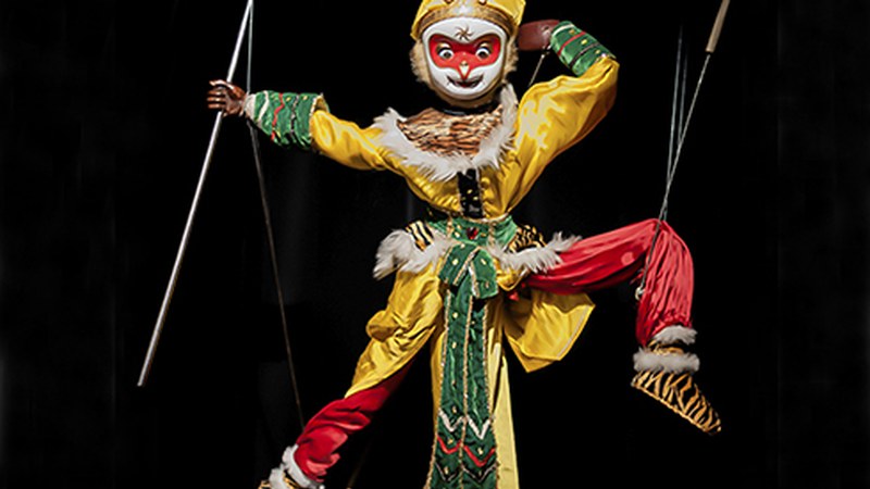 Martxorako argazki erakusketak tabernetan Klub Deportiboko argazkilarien eskutik