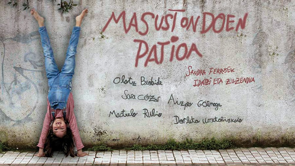 “Masustondoen patioa” antzezlana gaur gazteleraz eta bihar euskaraz eskainiko dute