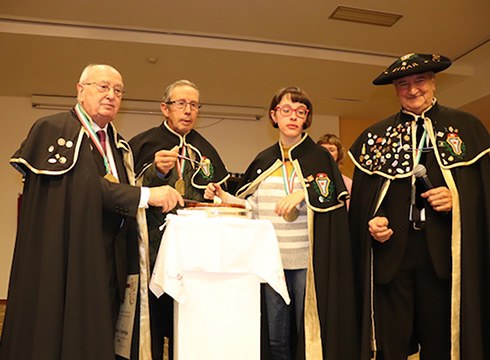 Mateo Guilabert, Pedro Iriondo eta Koro Alonso Eibarko Bakillauaren Kofradixako ohorezko kide izendatu dituzte