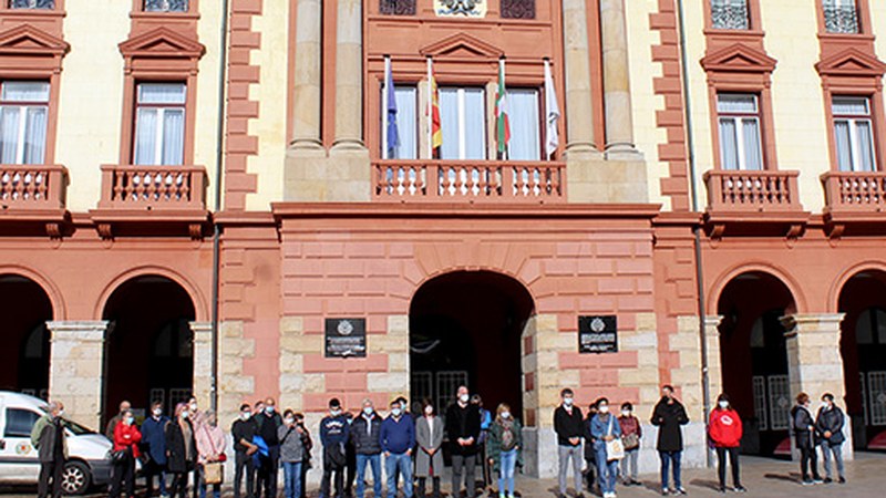 Memoriaren Egunarekin bat eginda, terrorismoaren biktimak gogoratu ditu Udalak