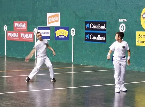 Mendaroko frontoiak hartuko ditu bihar eta etzi eibartarren pilota partiduak