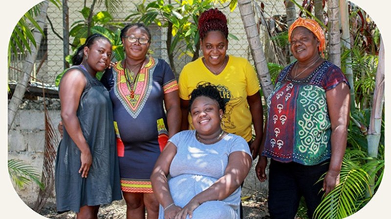 “Mesoamerikako Defendatzaileak” argazki erakusketa ikus daiteke Untzagako jubilatu etxean