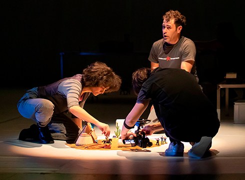 ‘Mierda de ciudad’, Euskal Rock Erradikalaren historia lantzen duen antzerkia egongo da barixakuan