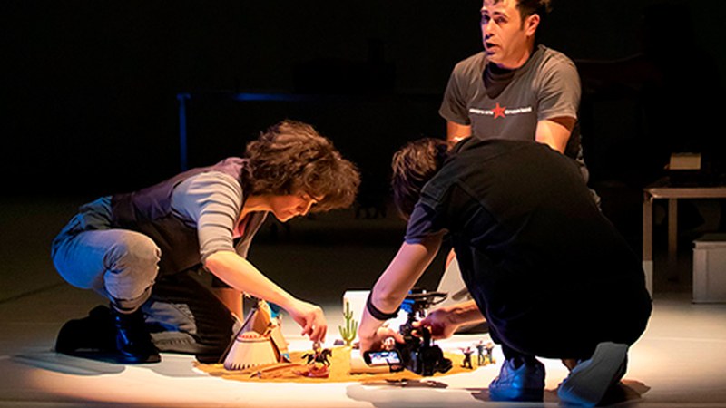 ‘Mierda de ciudad’, Euskal Rock Erradikalaren historia lantzen duen antzerkia egongo da barixakuan