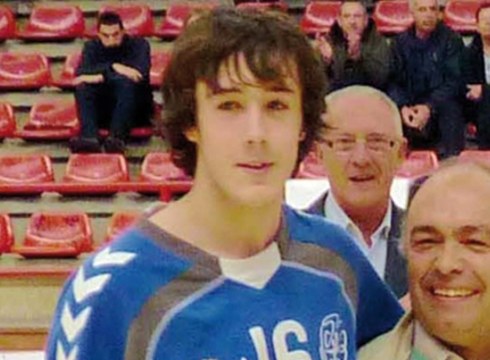 Mikel Guerra, eskubaloi atezaina: "Vucinic maisu handia izan da niretzat"